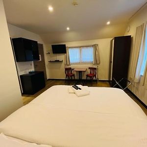 Standaard Kamer met een King Size Bed op de Tweede Verdieping